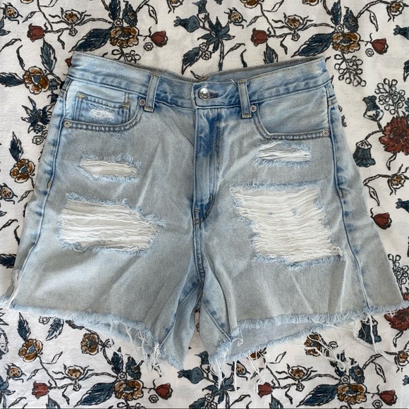 American Eagle Bermudaish short - Picture 1 of 2